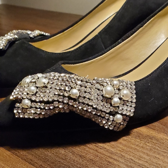 Ann Taylor NWoT Suede Kitten Heel Rhinestone Bow - Picture 4 of 8
